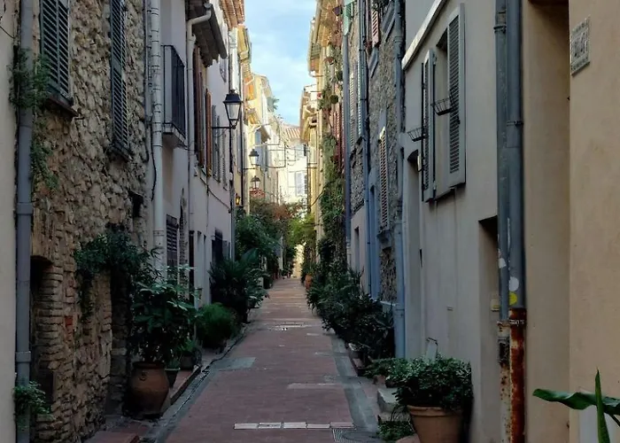 شقة Gaerten Von By Interhome